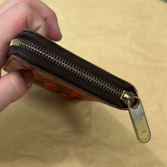 Louis Vuitton monogram neon orange graffiti zippy wallet by Stephen sprouse - Picture 4 of 14